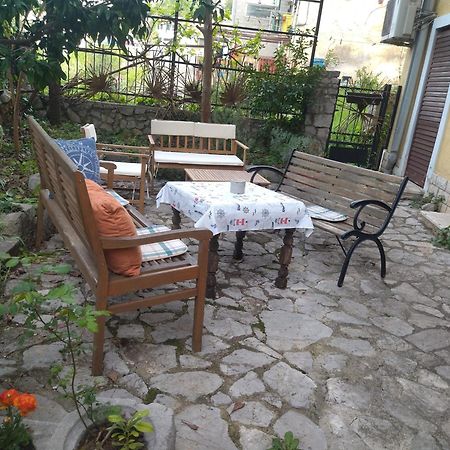 Zelena Oaza U Centru Grada Rijeka Exterior foto